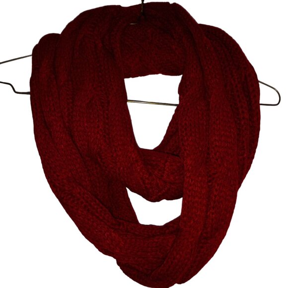 C.C brand red knit scarf - Picture 1 of 3